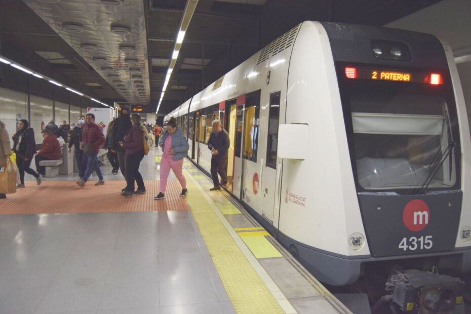 horario metro valencia septiembre 2024